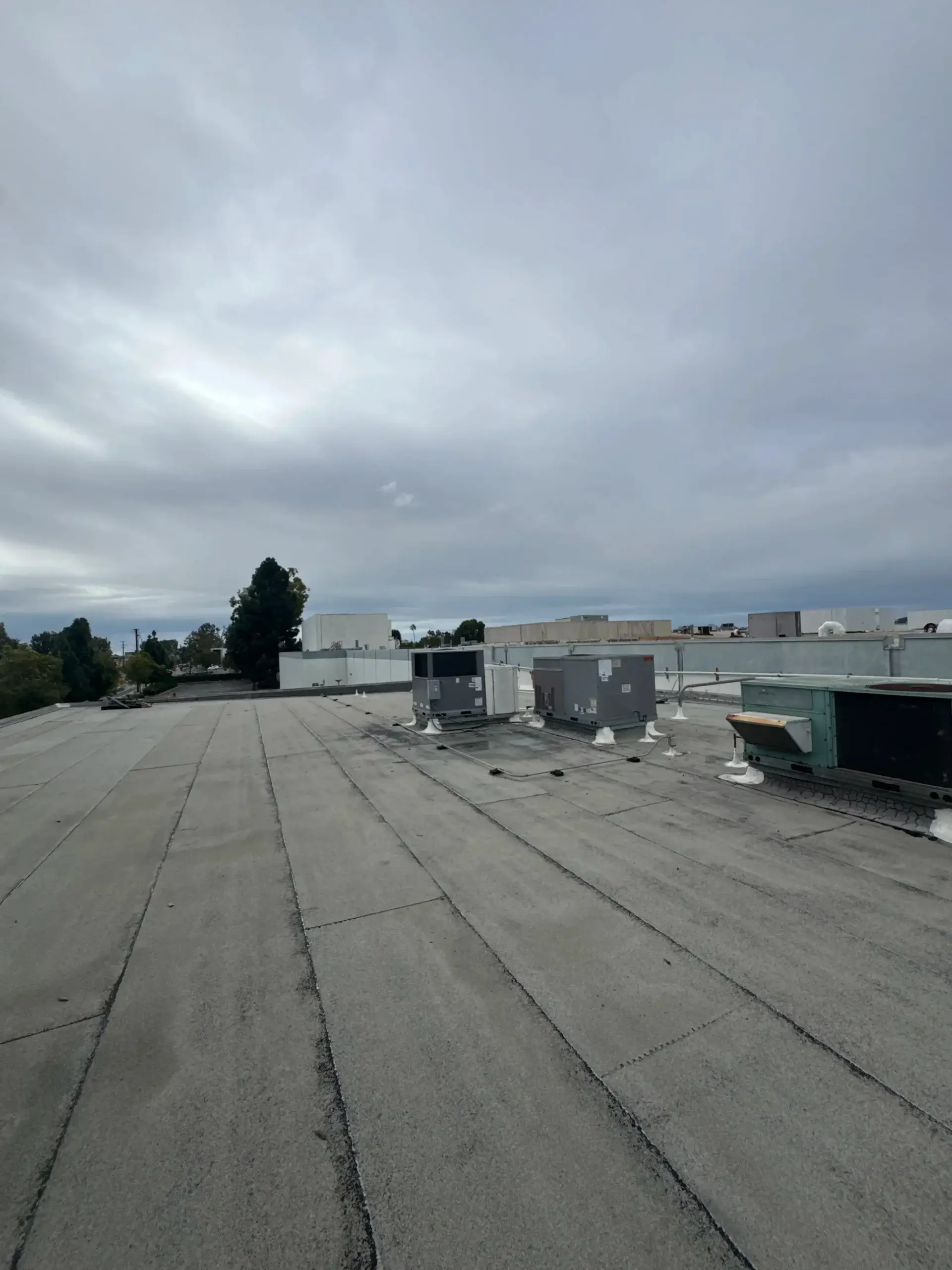 industrial hvac roof arrangement