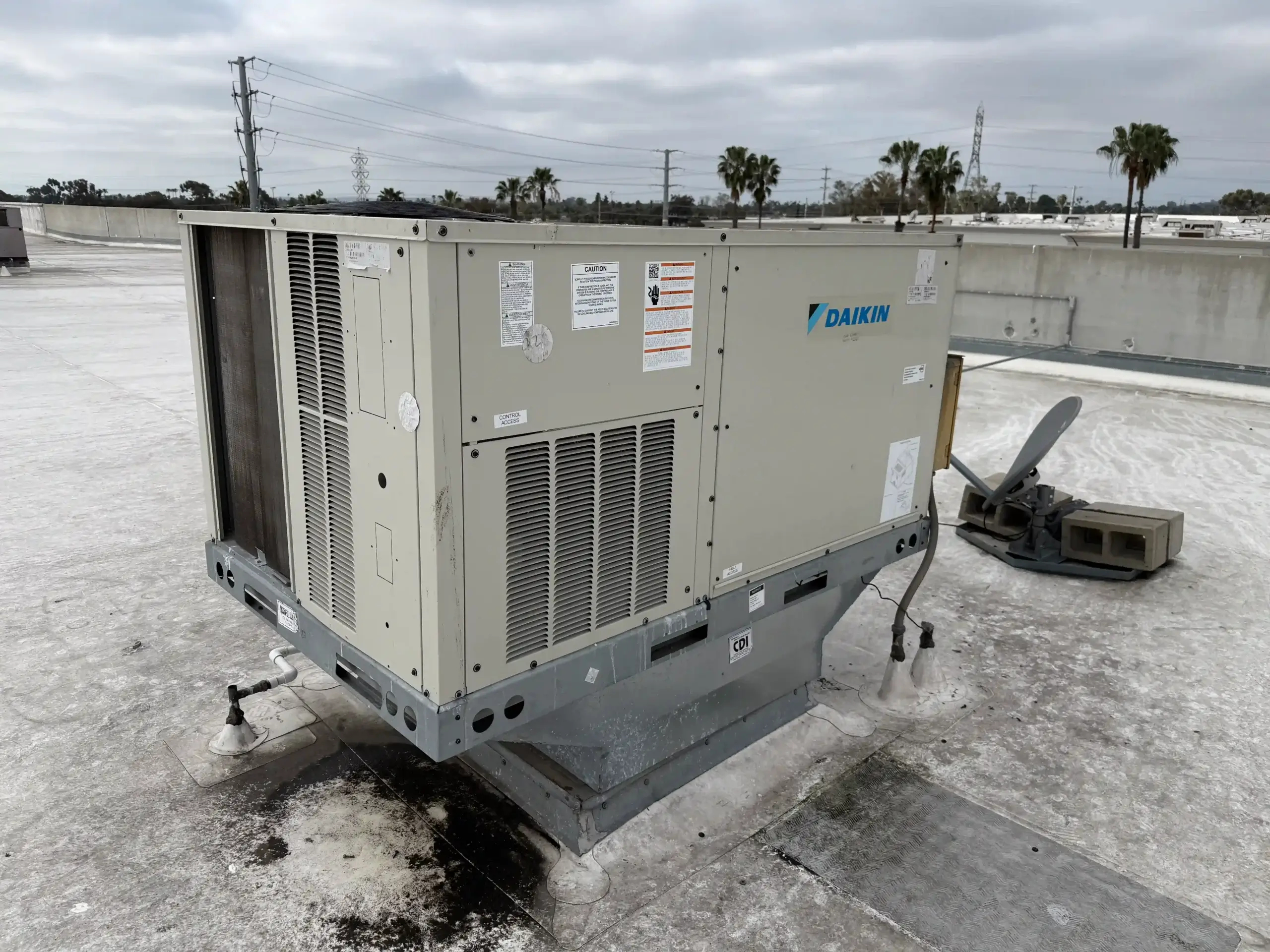 Daikin rooftop HVAC system - mechanical engineering - San Diego commercial TI
